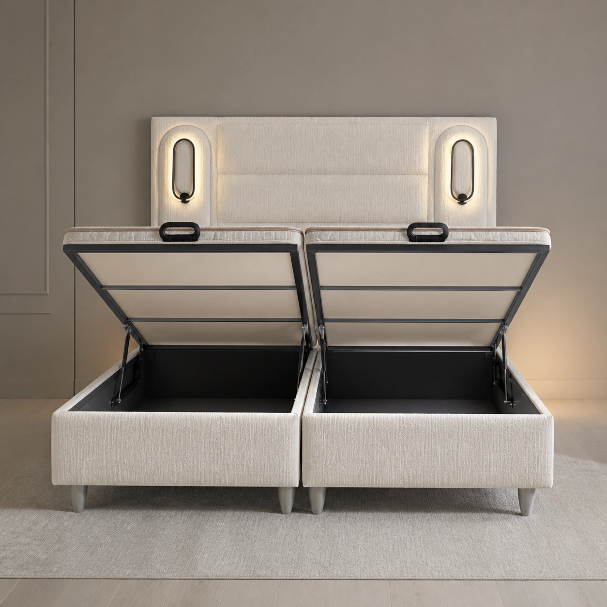 Bela Boxspringbett mit geöffnetem, zweigeteiltem Bettkasten