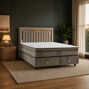 Güzide Gold Polsterbett im Schlafzimmer, Kopfteil mit goldfarbener Spiegelfläche
